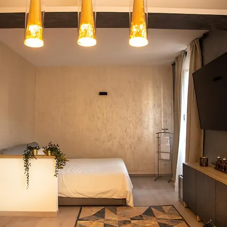 Luxury Me * Ρώμη